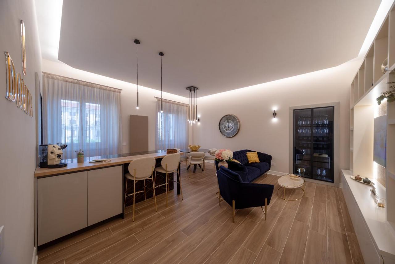 Domina-Boutique Apartment Naples Extérieur photo